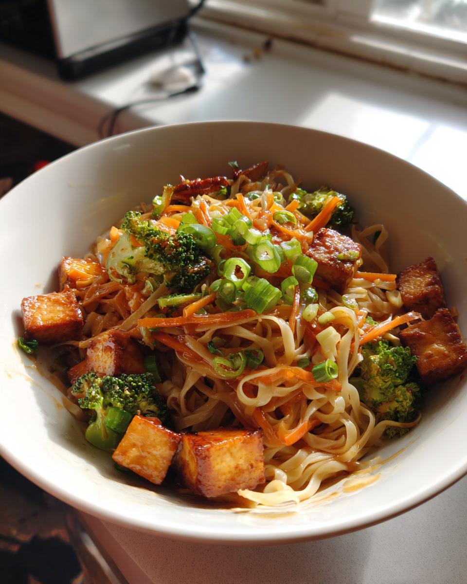 Vegan Teriyaki Noodle Bowl - detail 2